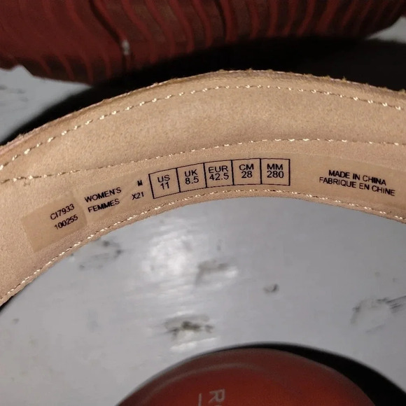 Rockport Women's Abbie Sandal Picante Tan‎ Brown size 11 Vacation T Strap - Picture 2 of 3